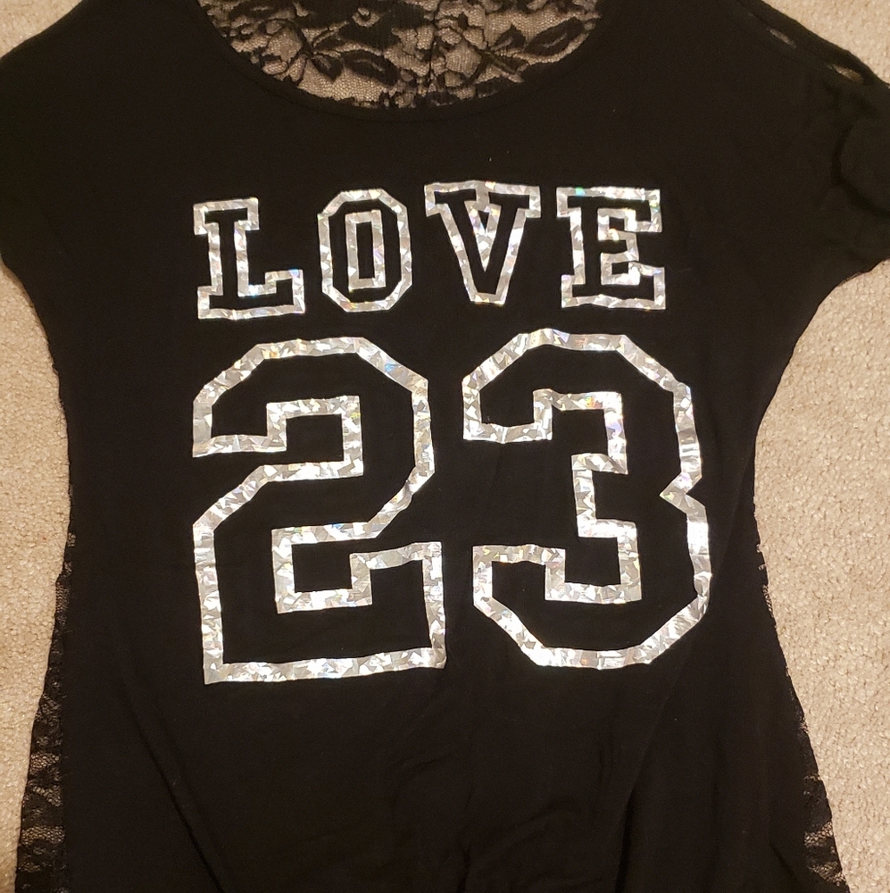 Cuye Black Shirt